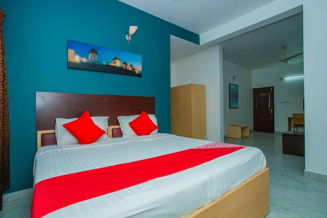 Capital O 5379 The Roy Grand Inns 벵갈루루 외부 사진