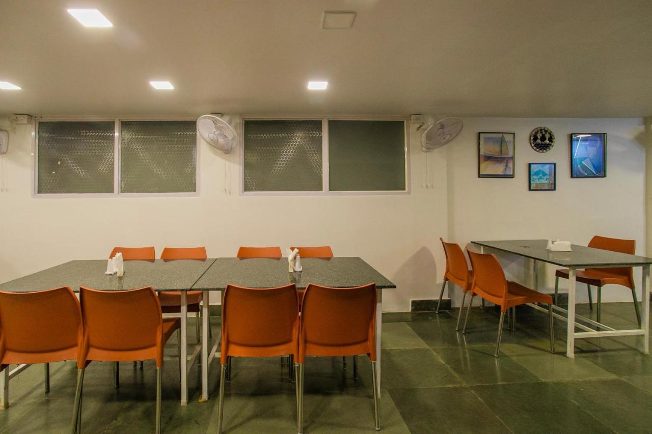 Capital O 5379 The Roy Grand Inns 벵갈루루 외부 사진