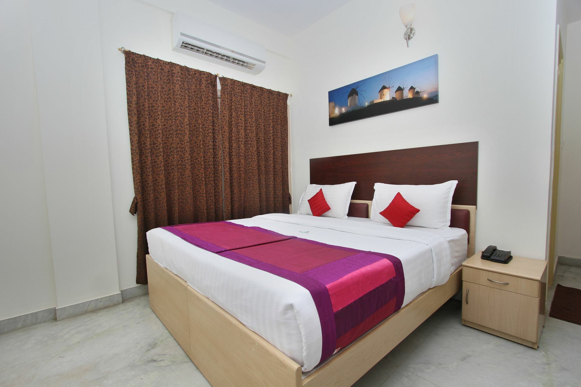 Capital O 5379 The Roy Grand Inns 벵갈루루 외부 사진
