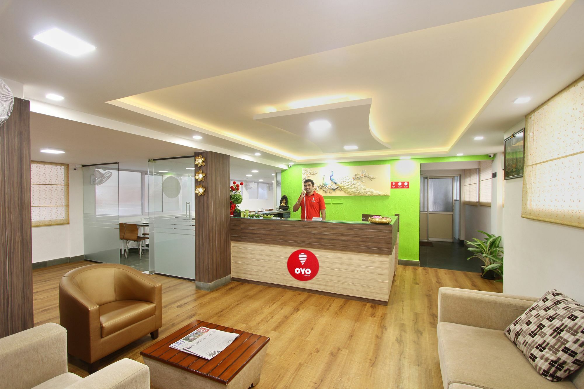 Capital O 5379 The Roy Grand Inns 벵갈루루 외부 사진